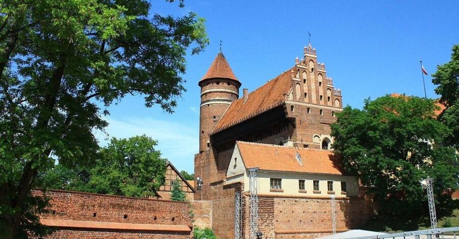 Olsztyn Old Town Highlights Private Walking Tour - What the private format is worth at $107