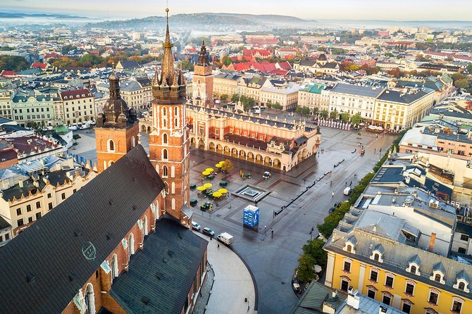 One day Cracow and Wieliczka Salt Mine private tour from Warsaw - Sukiennice and St. Florian’s Gate