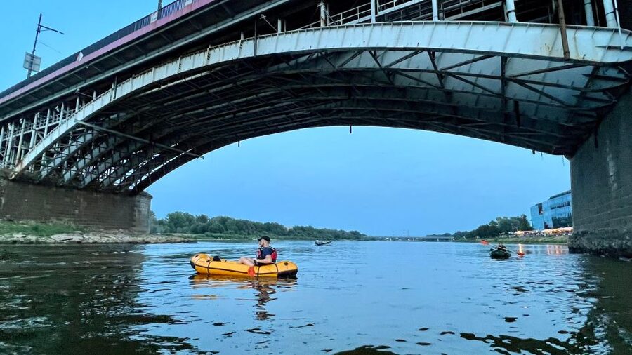 Packrafting kayaking guided tour Vistula river Warsaw Poland - Who will enjoy this most
