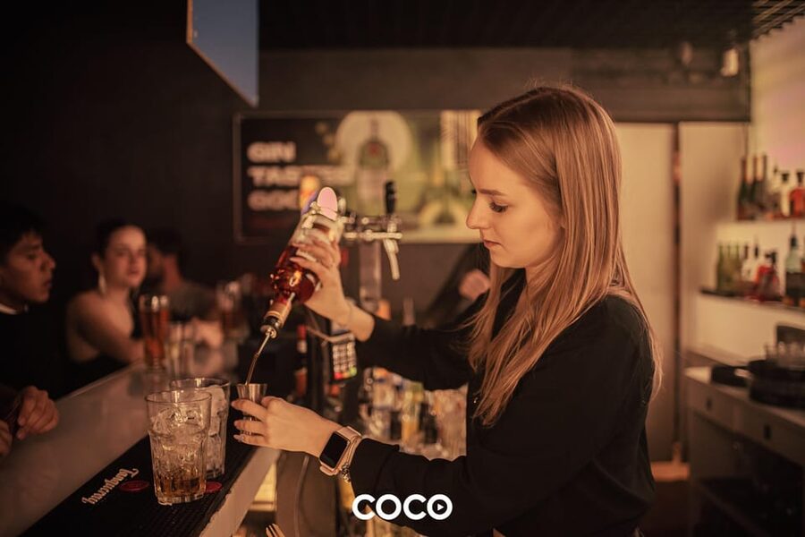 Party Ticket COCO Music Club Cracow - The welcome drink starts the night