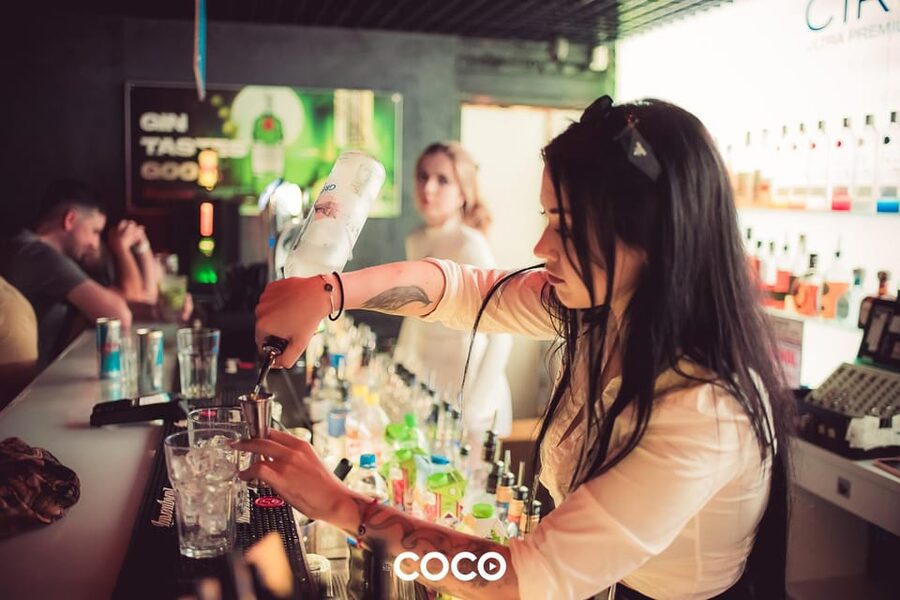 Party Ticket COCO Music Club Cracow - Arriving through the separate entrance