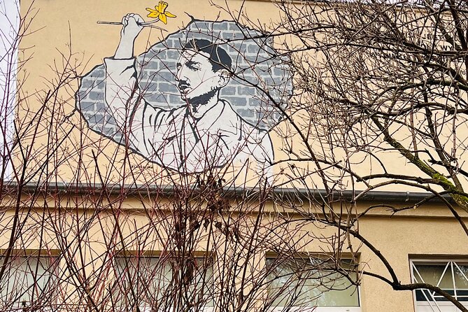 Past Meets Present in Warsaw's Jewish Ghetto - Długa and the former northern Jewish quarter