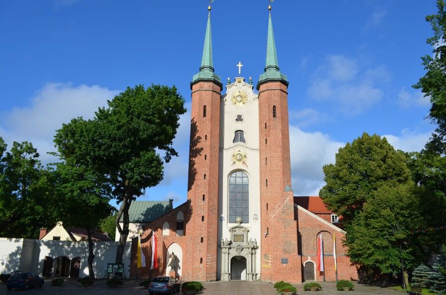 Private 3 City Tour - Gdansk, Sopot & Gdynia - Sopot pier, coffee, and a proper pause
