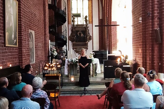 Private Candlelight concerts with classical music in Wroclaw - Candlelight inside St. Mary Magdalene Cathedral