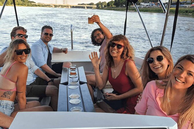 Private Cruise on Vistula in Warsaw for 9 with our Helmsman - Copernicus Science Centre and modern Warsaw