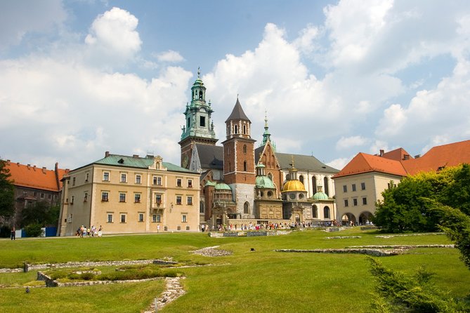 Private guide-driver & van services in Poland & Central Europe - The $450 group price and what it means