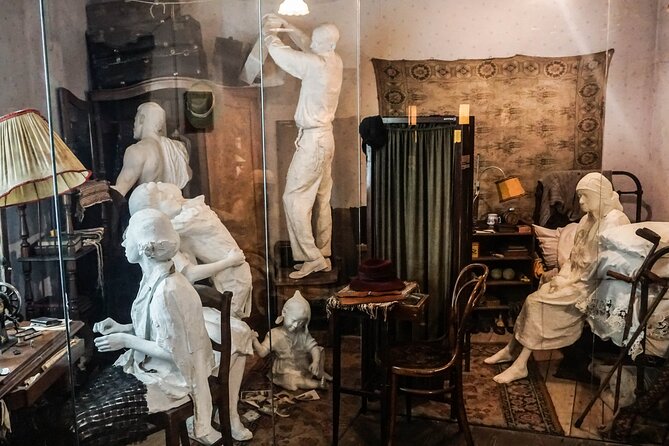 Private Guided Tour: Oskar Schindler's Factory - A small format, with a higher price