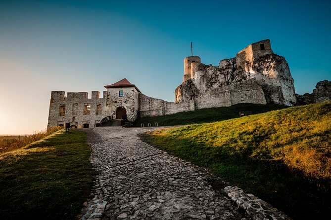 Private Guided Tour to Trail of the Eagles Nests from Krakow - Five hours means efficient sightseeing