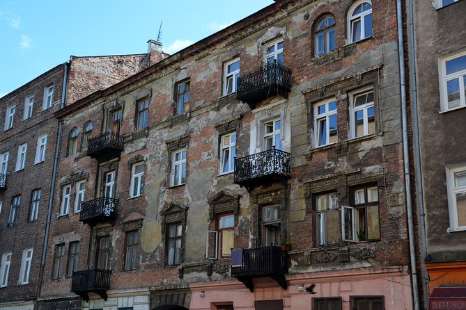 Private Historical Tour of Warsaw by a Retro Fiat with Pickup - A private guide is the real value