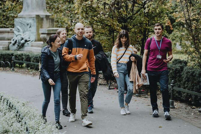 Private Tour of Krakow Old Town and Jewish Quarter in one walk - Franciscan Church and the memory of John Paul II