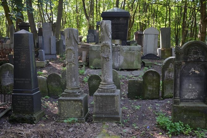 Private Tour: Warsaw's Jewish Heritage by Retro Fiat - Why a Private Car Tour Works in Warsaw