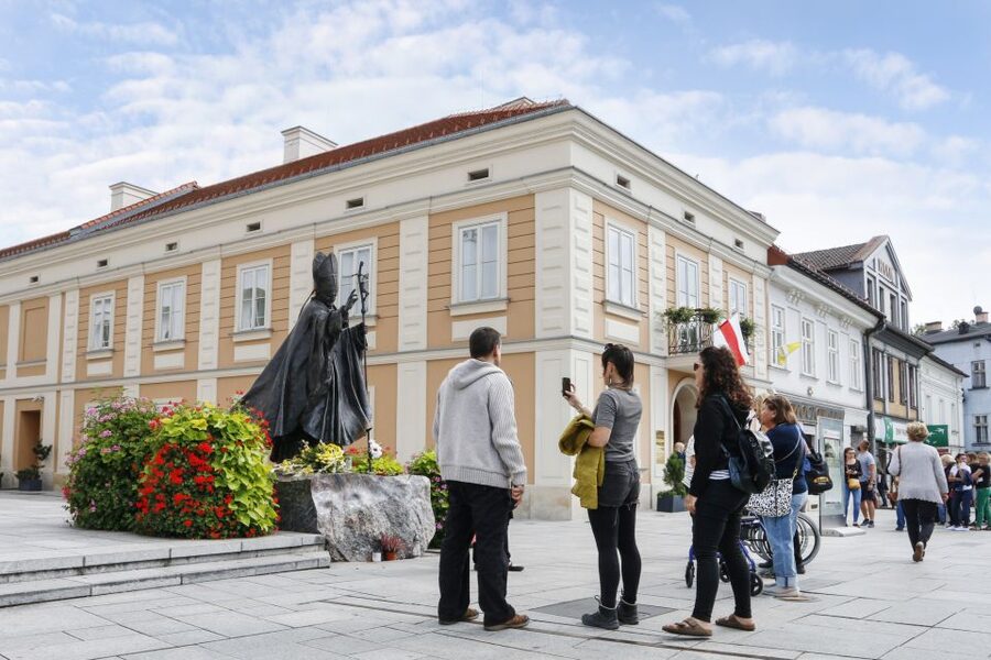 Private Trip to Wadowice: Home Town of John Paul II - Is $180 per person a fair price?