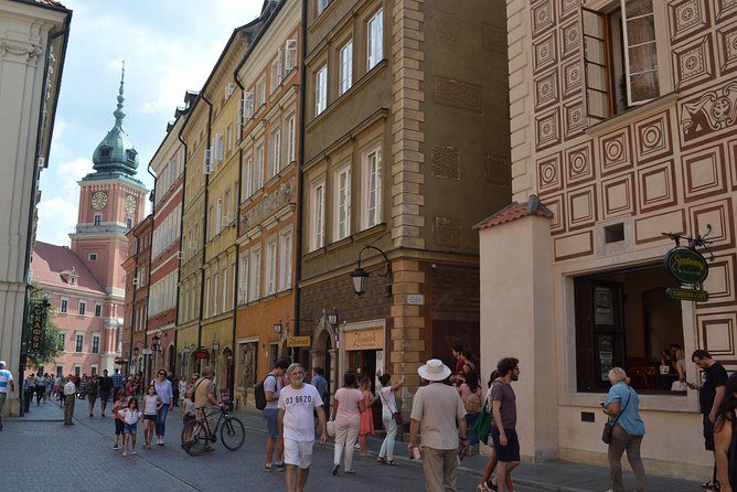 Private walking tour: all about Warsaw - A compact way to meet Warsaw