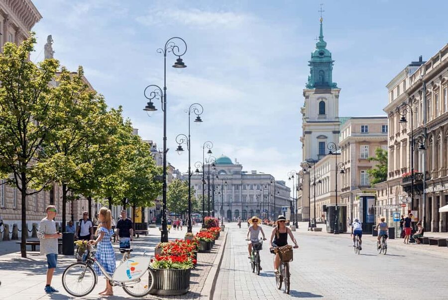 ROYAL & COMMUNIST WARSAW walking tour in English - St. Anne’s Church and the elegant Royal Route