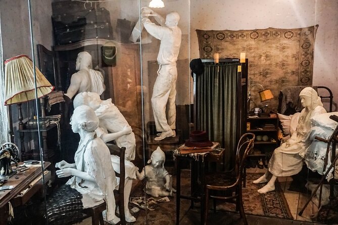 Schindler's Factory Private Guided Tour in English - The Ghetto Wall and Ghetto Heroes Square