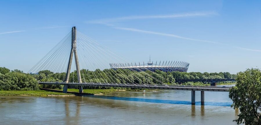 Secrets of Warsaw 4-hour Bike Tour - Fotoplastikon brings pre-war Warsaw back into view
