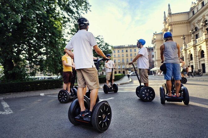 Segway Tour Warsaw: Praga Tour - 2-Hours of Magic! - Praga and the Mini Zoo: a different opening to Warsaw