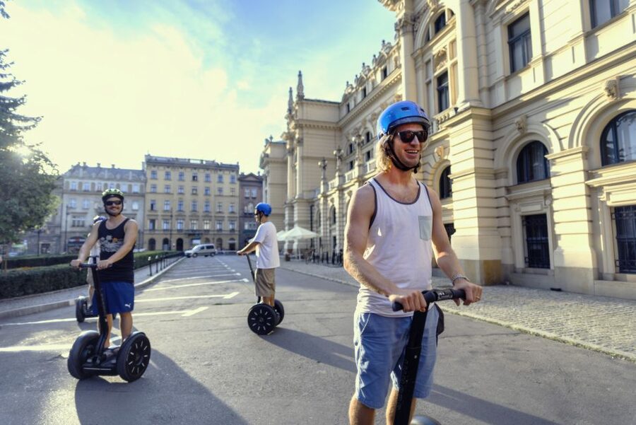 Segway Tour Wroclaw: Full Tour (Old Town + Ostrów Tumski) - Gliding through Wroclaw’s Old Town