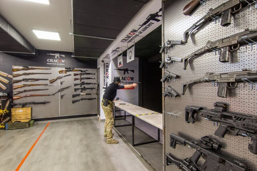 Shooting Range Experience! - Handling the shooting session safely