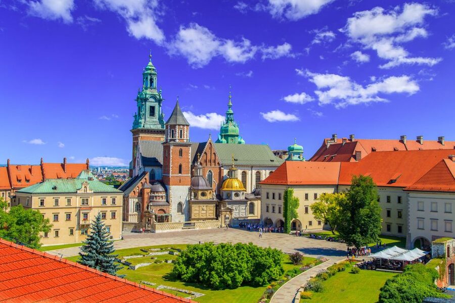 Skip-the-Line Wawel Castle Chambers Private Tour - The two-hour State Rooms tour: a focused introduction