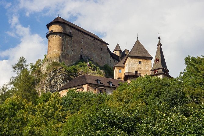 SLOVAKIA PRIVATE TOUR with ZAKOPANE - What the private vehicle and guide add