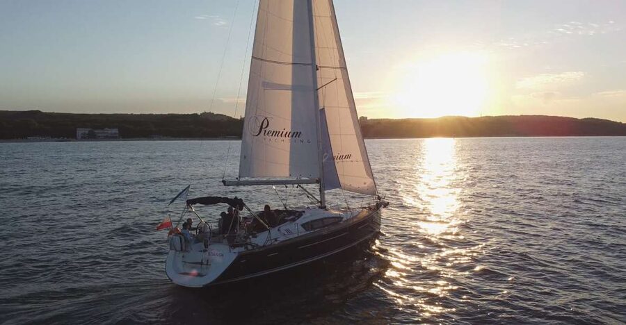 Sopot: Sunset Yacht Cruise with Welcome Drink - Boarding a two-deck yacht for 105 minutes