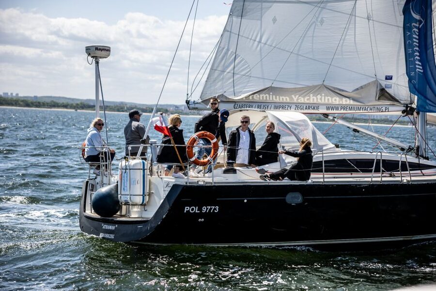 Sopot: Yacht Cruise Around the Bay with Welcome Drink - Key points to know before sailing