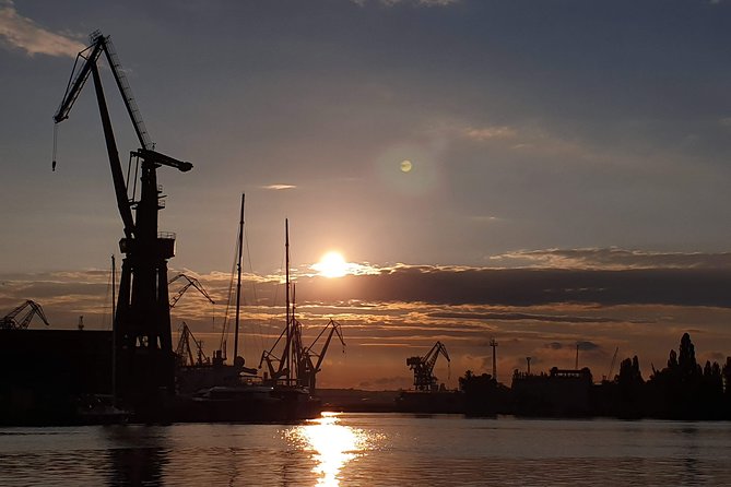 Sunset on the Shipyard and Old Town Evening Cruise - Starting at the former Imperial Shipyard