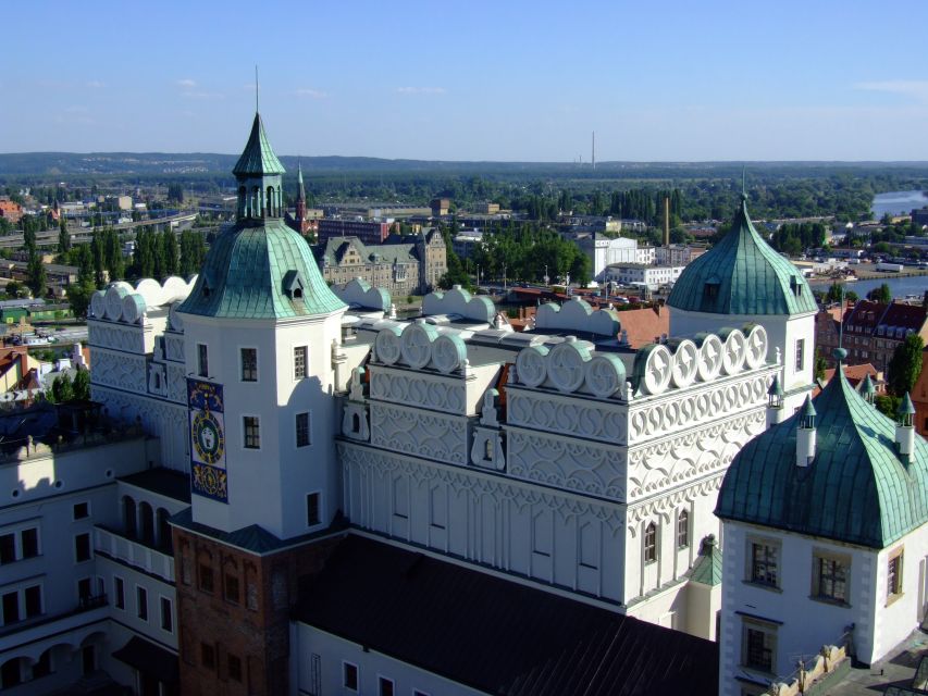 Szczecin: Medieval Old Town Private Walking Tour - Market Sienny Square and the Town Hall