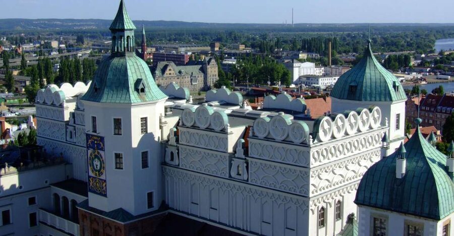 Szczecin: Old Town Highlights Private Walking Tour - Price, Timing, And Practical Value