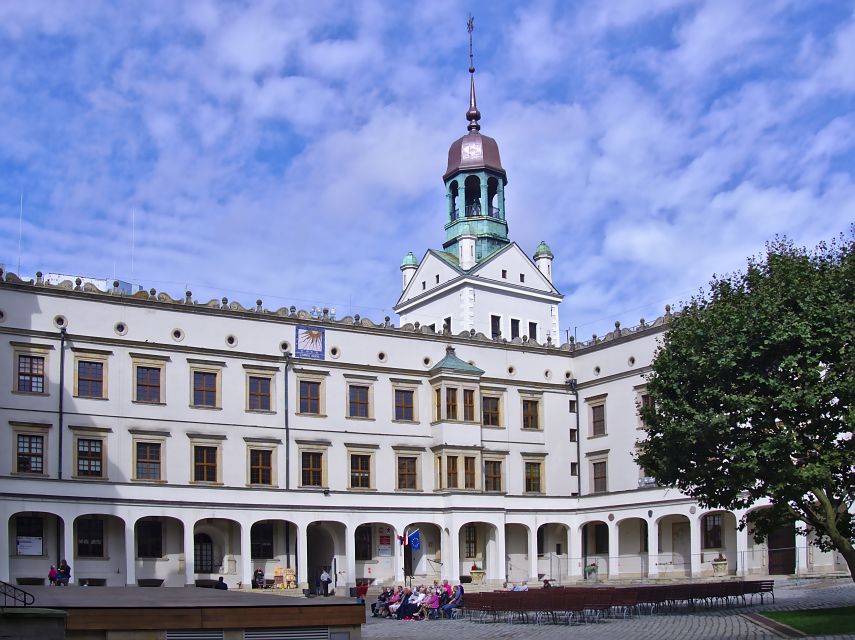 Szczecin Pomeranian Dukes’ Castle Exterior Private Tour - Starting at Harbour Gate and finding your footing