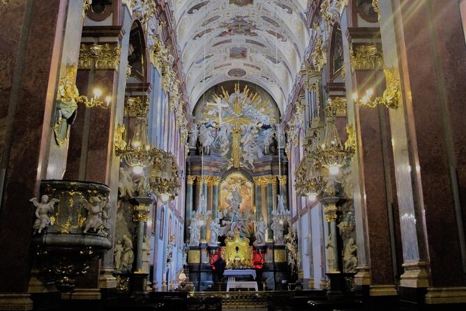 The Black Madonna Tour from Krakow - Lunch and the return to Krakow