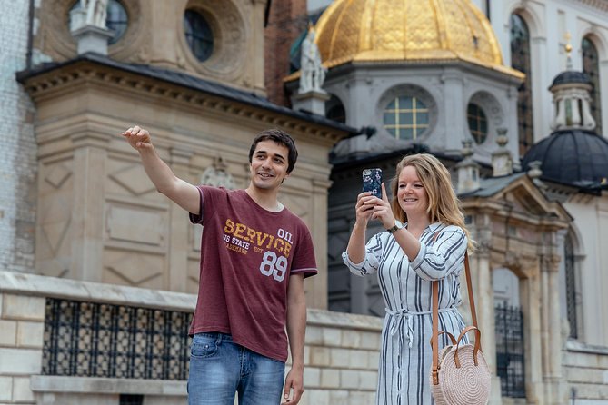 The Heart of Krakow: Old Town & Wawel Castle Private Tour - Practical advice for getting the most from the walk