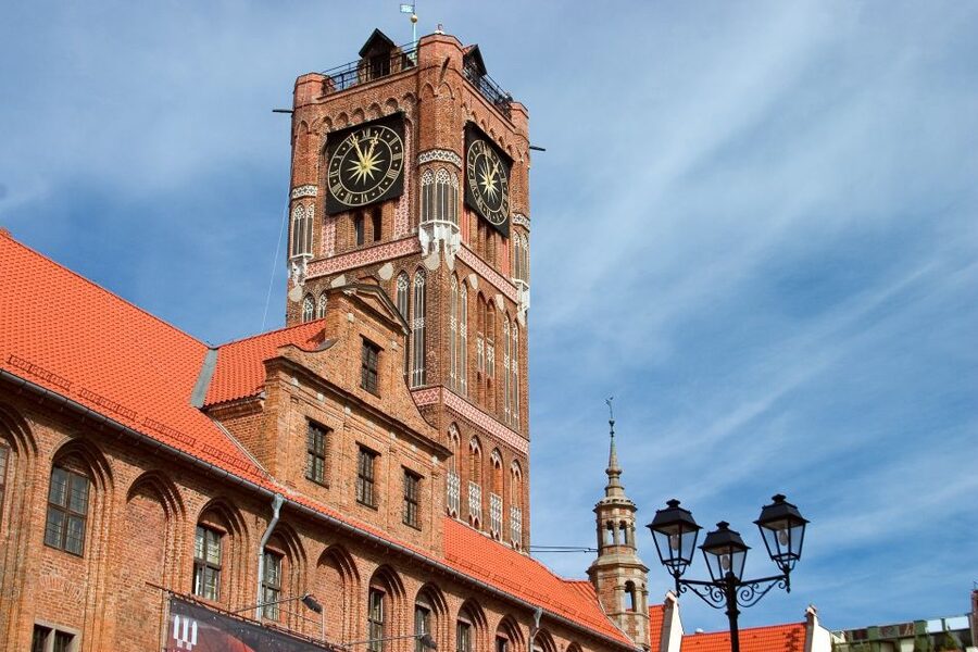 Torun: Private Walking Tour of a Medieval Town - Following Copernicus through the city