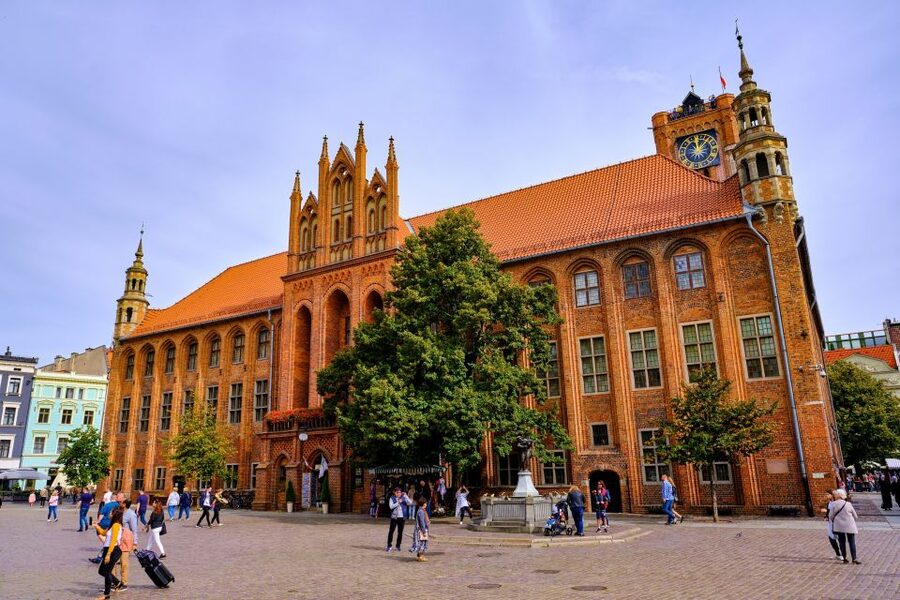 Torun: Private Walking Tour of a Medieval Town - Inside the Cathedral of Saints John the Baptist and John the Evangelist