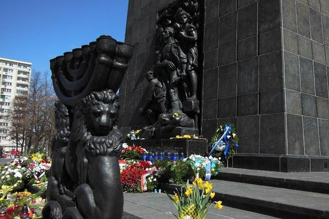 Tour of the Warsaw Ghetto - Waliców and the last traces of the ghetto wall