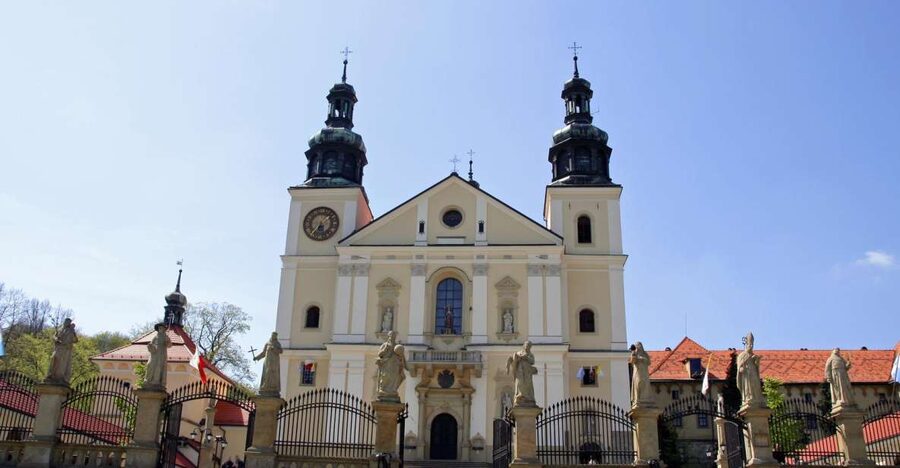 Wadowice and Kalwaria: John Paul II Route - Food, water, and the small gift