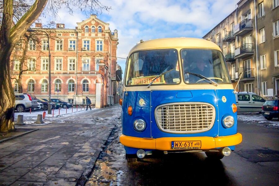 Warsaw: 2.5-Hour Dark Side - Praga District by a Retro Bus - Koneser, where vodka shaped the district