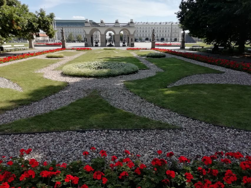 Warsaw: 2-Hour Chopin's Life Walking Tour - The Church of the Holy Cross and Chopin’s heart