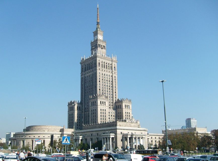 Warsaw: 2-Hour Guided Old Town Walking Tour - A pączek break with a Polish classic