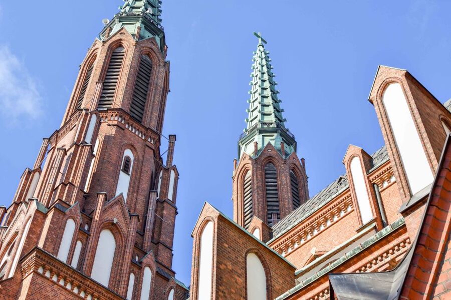 Warsaw: 2-Hour Praga Walking Tour - Koneser, the former vodka factory