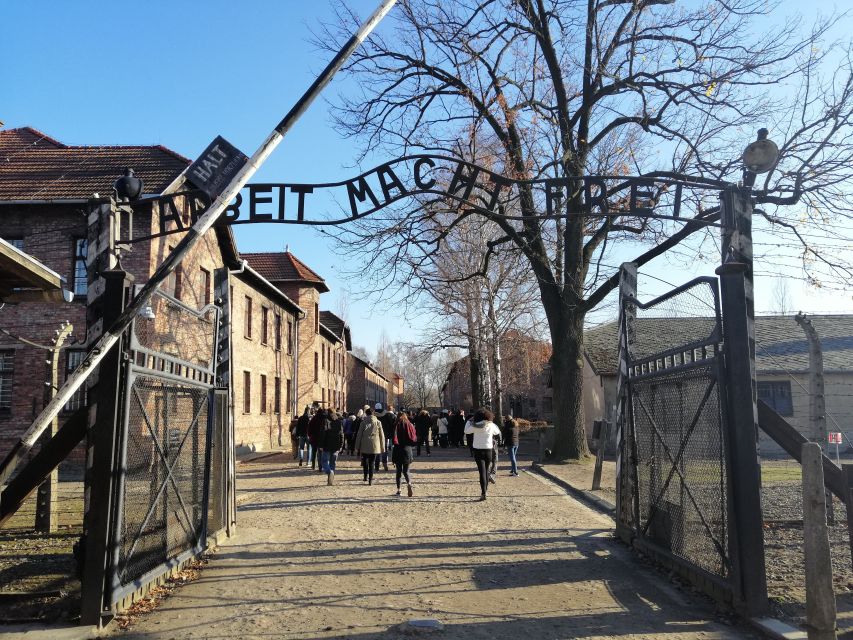 Warsaw: Auschwitz-Birkenau and Krakow Tour by Car - The drive from Auschwitz to Krakow