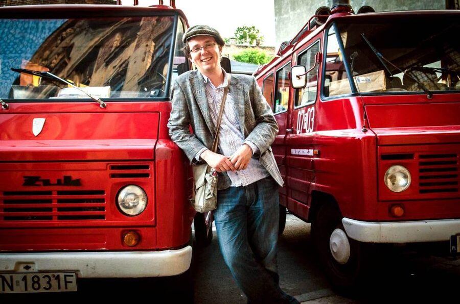 Warsaw: Behind the Scenes City Tour with Hotel Pickup - What the three hours feel like