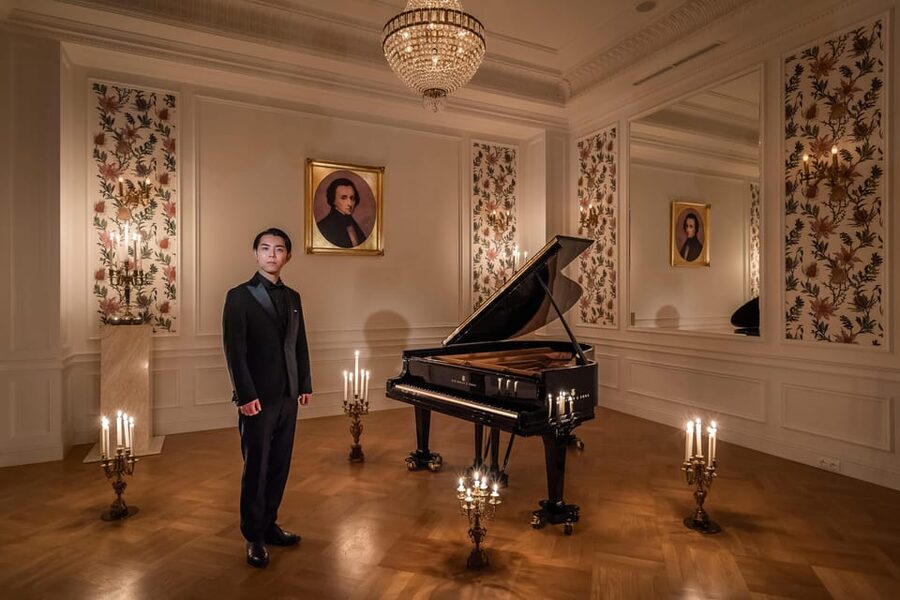 Warsaw: Candlelight Concert at Fryderyk Concert Hall - Entering a concert hall lit by candles