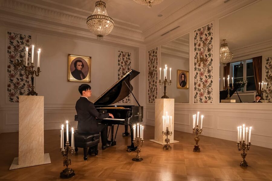 Warsaw: Candlelight Concert at Fryderyk Concert Hall - A compact program of classical and romantic music