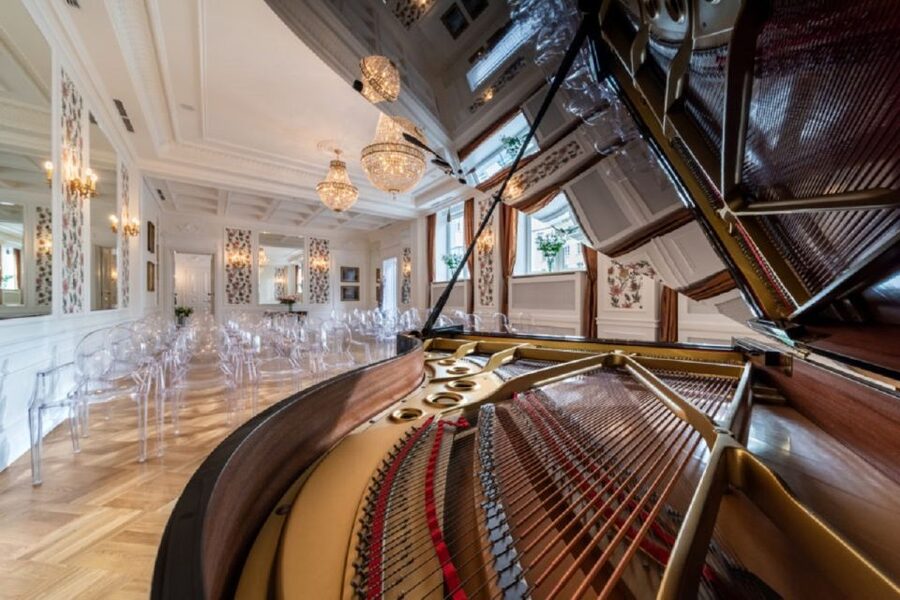 Warsaw: Chopin Concert Ticket With Glass of Champagne - The First 25 Minutes: Famous Chopin in a Close Room