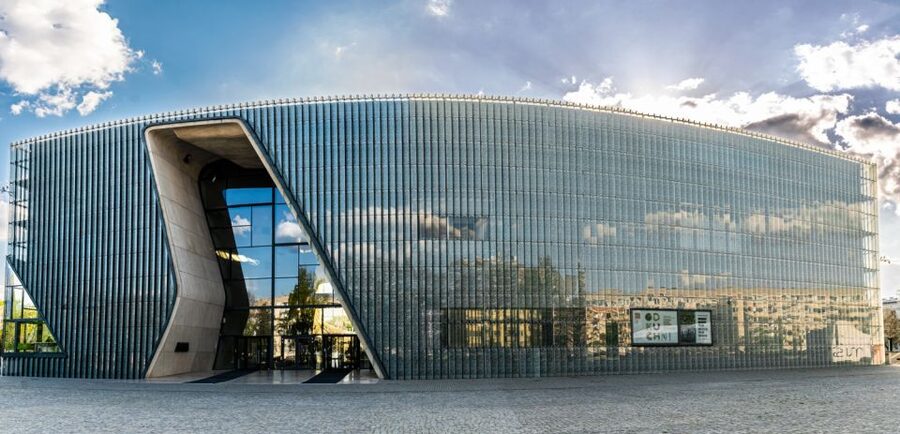 Warsaw: City Highlights Tour with hotel Pick up /Drop Off - Łazienki Park and the Palace on the Water