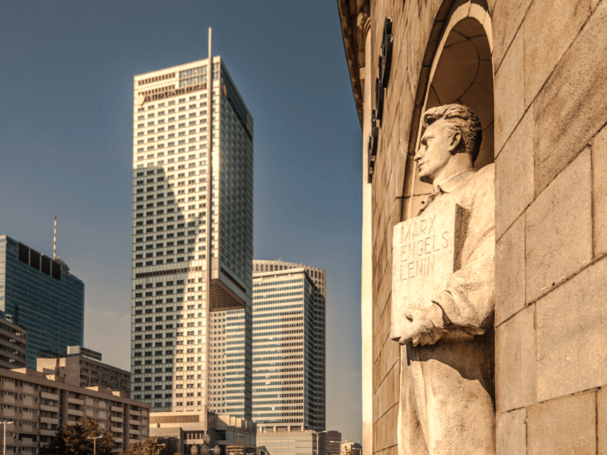 Warsaw: Communism Tour in an Original Socialist Van - The guides and the storytelling style