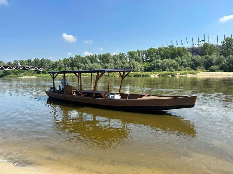 Warsaw: cruise on the Vistula - From Bulwar Flotylli Wiślanej toward Łazienkowski Bridge