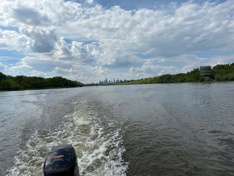 Warsaw: cruise on the Vistula - PGE Narodowy and the Poniatówka riverfront